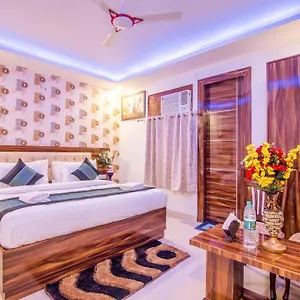 Hotel Festival Mahipalpur Delhi Airport - Near Delhi Aerocity *** Neu-Delhi